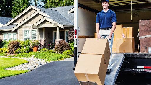 How Etobicoke Movers Ensure Smooth Transitions for Move