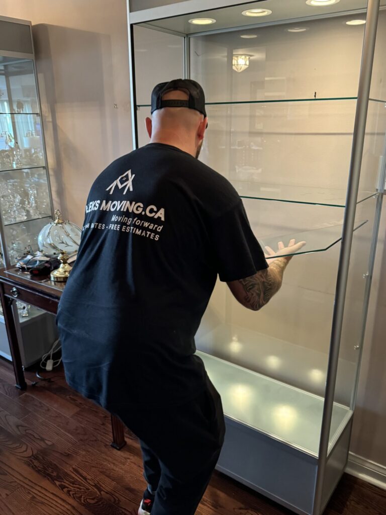 How Much Do Movers Cost in Toronto? 7 Tips to Save Money When Hiring Movers