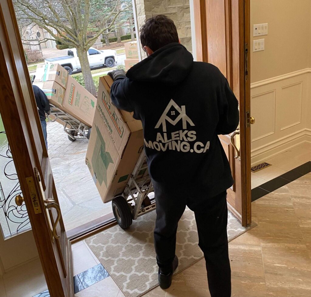 tipping movers etiquette